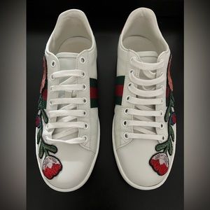 Gucci Ace Embroidered Floral Sneakers